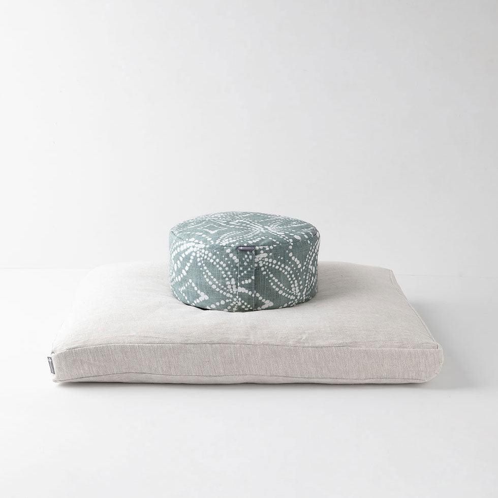 Halfmoon Sit Set: Mod Meditation Cushion + Zabuton batik/natural linen