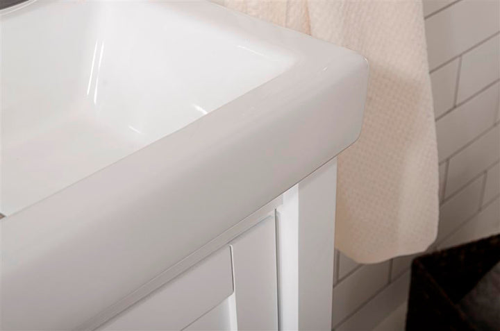 Legion Furniture 18" White Sink Vanity - WLF9018-W
