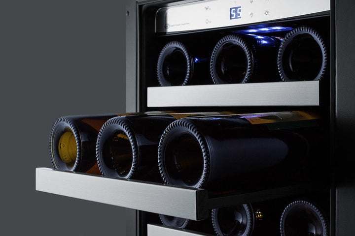Summit 15" Wide Built-In Wine/Beverage Center - CL151WBVCSS